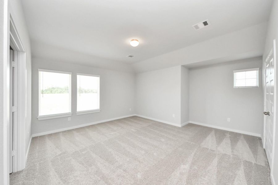 Ascend to relaxation in this fantastic game room! Ideal for both casual gatherings and adult gaming, it boasts plush carpet, lofty ceilings, custom paint, and ample windows for abundant natural light. Ascend to relaxation in this fantastic game room! Ideal for both casual gatherings and adult gaming, it boasts plush carpet, lofty ceilings, custom paint, and ample windows for abundant natural light.