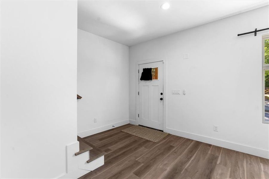 Spacious, unfurnished interior of a new home in , Atlanta (Image 84).