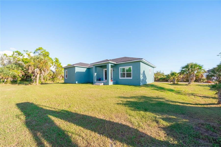 Exterior details and patio area of a home in , Port Charlotte (Image 20). Exterior details and patio area of a home in , Port Charlotte (Image 20).