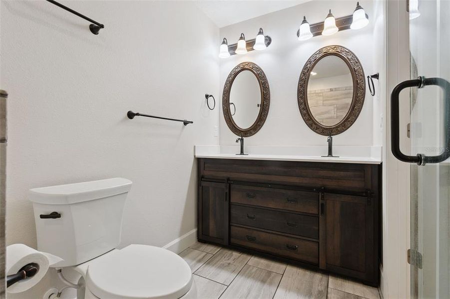 Furnished interior view inside a new home in , Tavares (Image 8).