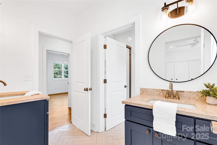 Jack and Jill Ensuite bathroom open to hallway