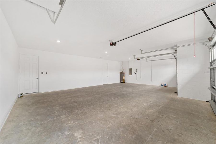 Spacious, unfurnished interior of a new home in , Ocala (Image 36). Spacious, unfurnished interior of a new home in , Ocala (Image 36).