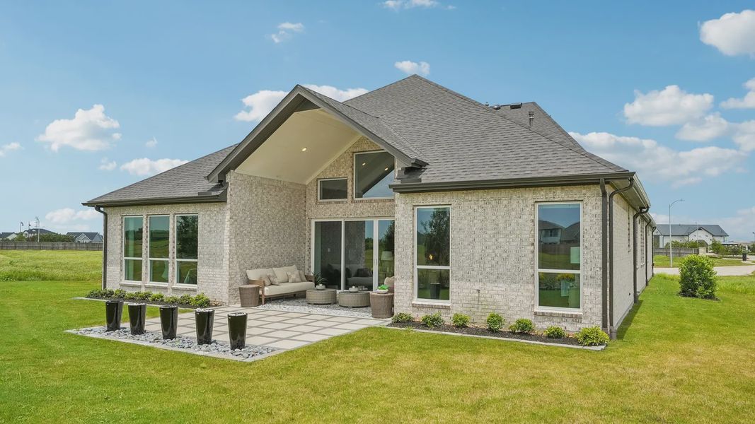 Representative exterior details of a home built from the Sydney by Chesmar Homes in Westland Ranch, League City (Image 26).