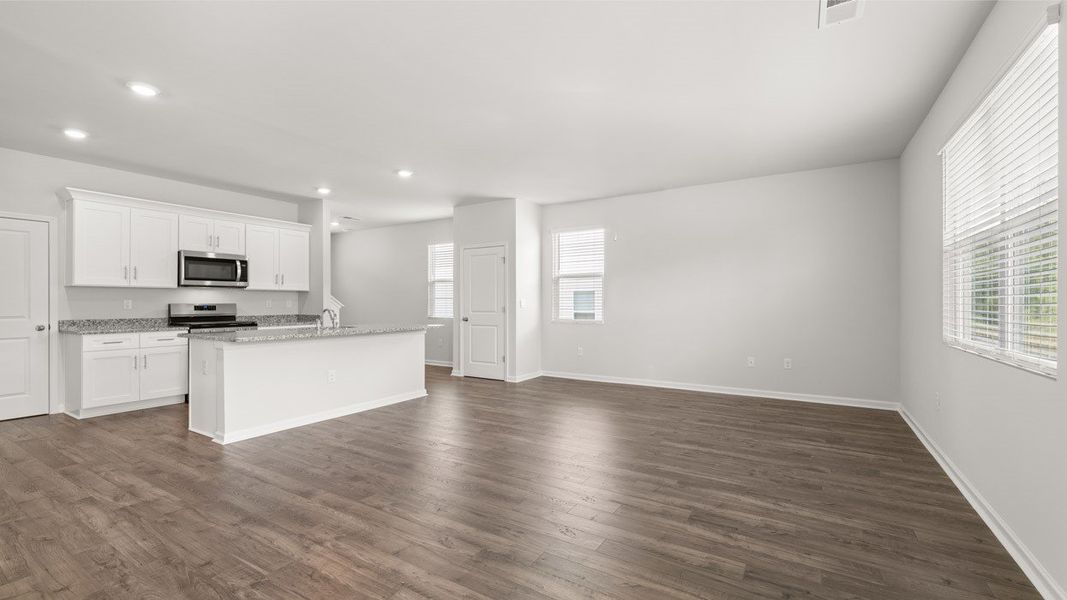 Spacious, unfurnished interior of a new home in The Islands, Beech Island (Image 17).