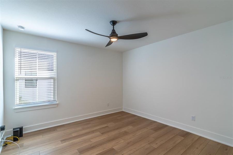 Spacious, unfurnished interior of a new home in , Orlando (Image 21).