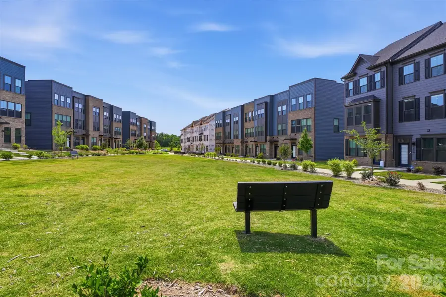 Condo located in Charlotte, NC showcasing its design and architecture (Image 4). Condo located in Charlotte, NC showcasing its design and architecture (Image 4).