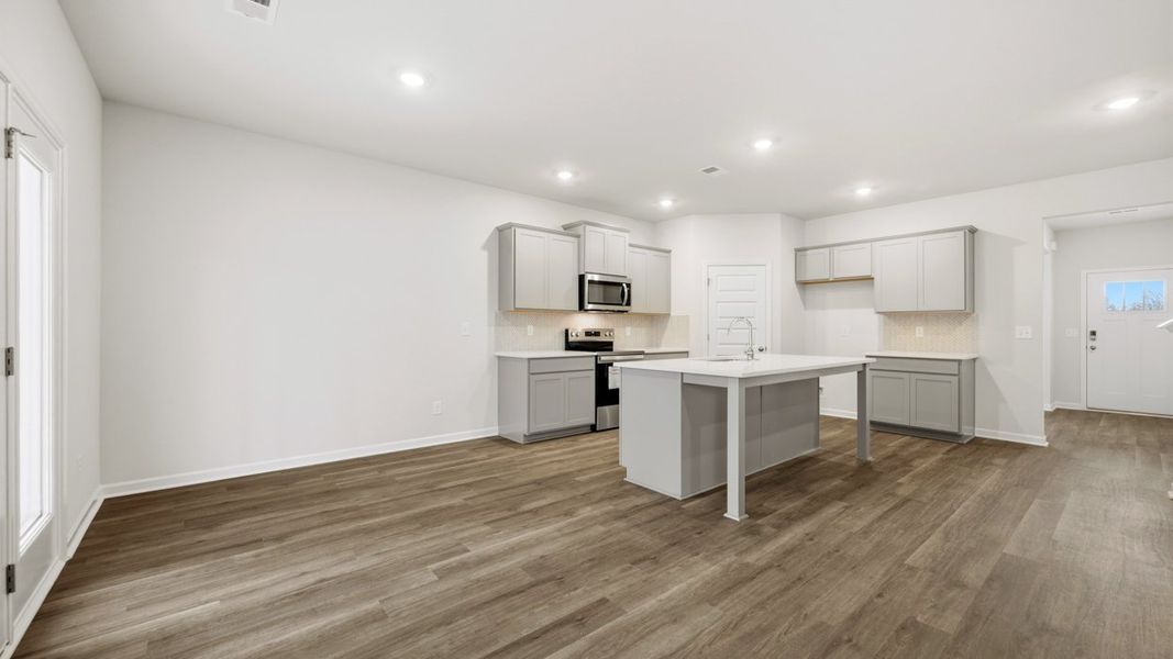Representative furnished interior of a home built from the Hayden by D.R. Horton in Jackson Landing, Jefferson (Image 8).