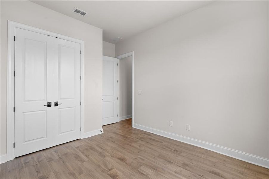 Spacious, unfurnished interior of a new home in Aberdeen, Hoschton (Image 21).
