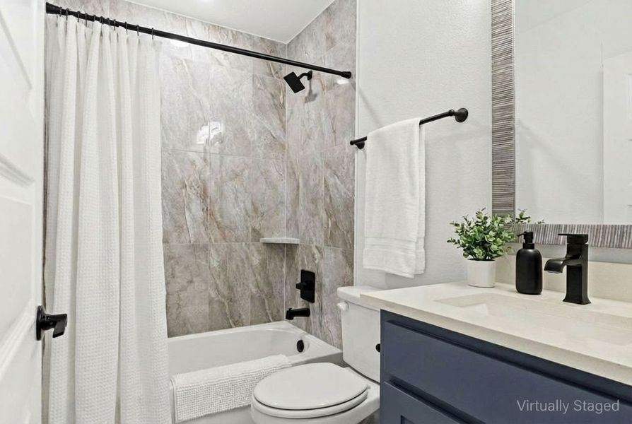 Furnished interior view inside a new home in Cottonwood Creek, Rowlett (Image 16).