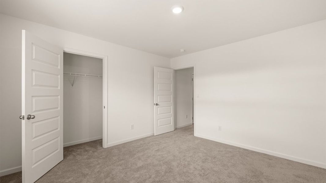 Spacious, unfurnished interior of a new home in Independence, Loganville (Image 32).
