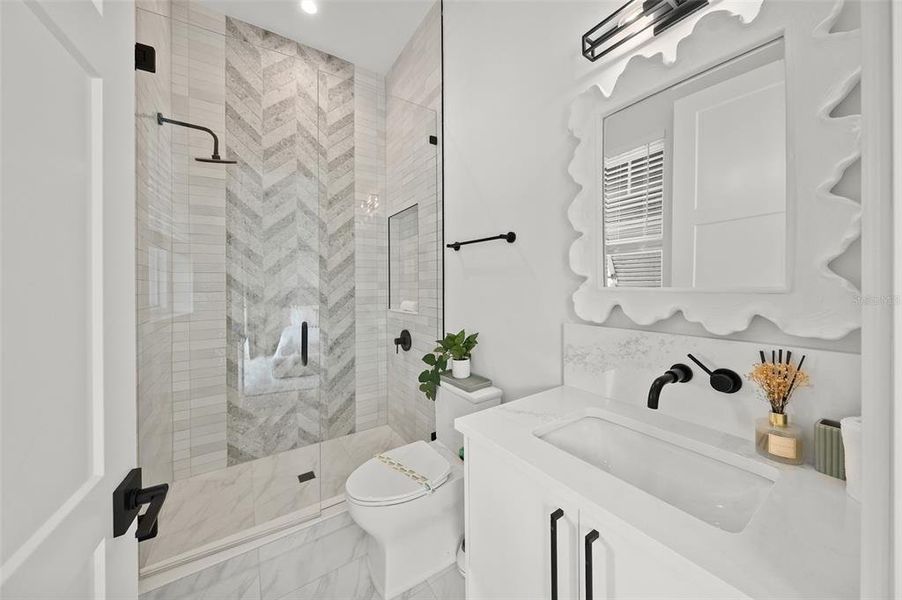 Furnished interior view inside a new home in , Sarasota (Image 5).