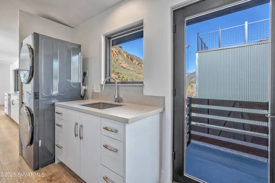 900UIG - 1789 900UIG - 1789