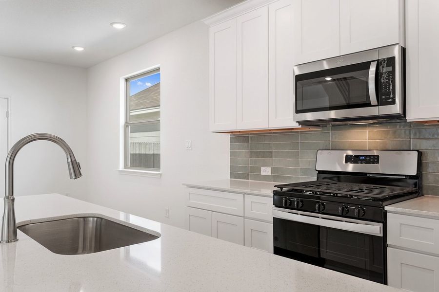 018_lb105424_591 018_lb105424_591