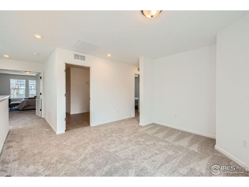 Spacious, unfurnished interior of a new home in Waterfield, Fort Collins (Image 24). Spacious, unfurnished interior of a new home in Waterfield, Fort Collins (Image 24).