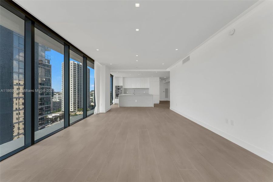 Spacious, unfurnished interior of a new home in Aria Reserve, Miami (Image 29). Spacious, unfurnished interior of a new home in Aria Reserve, Miami (Image 29).