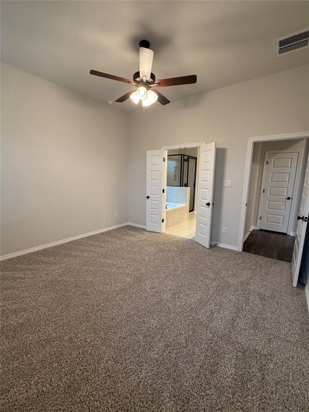 Spacious, unfurnished interior of a new home in , College Station (Image 11). Spacious, unfurnished interior of a new home in , College Station (Image 11).