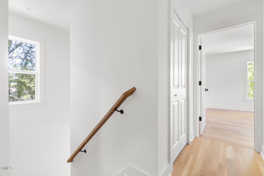 407B-Edward-19 407B-Edward-19