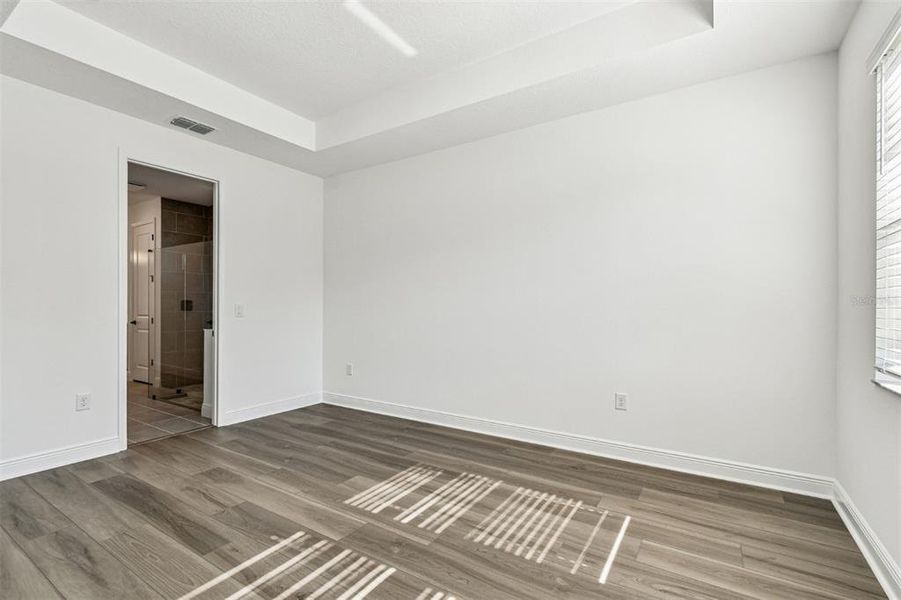 Spacious, unfurnished interior of a new home in Sweetwater at Lakewood Ranch, Lakewood Ranch (Image 22).