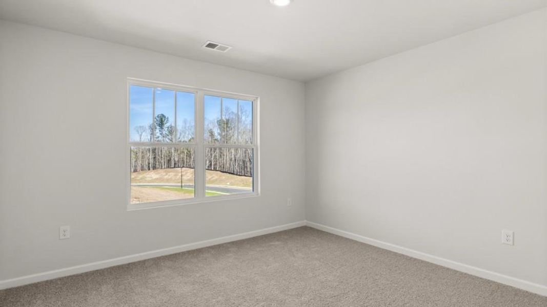 Spacious, unfurnished interior of a new home in Oconee Overlook, Gainesville (Image 22).