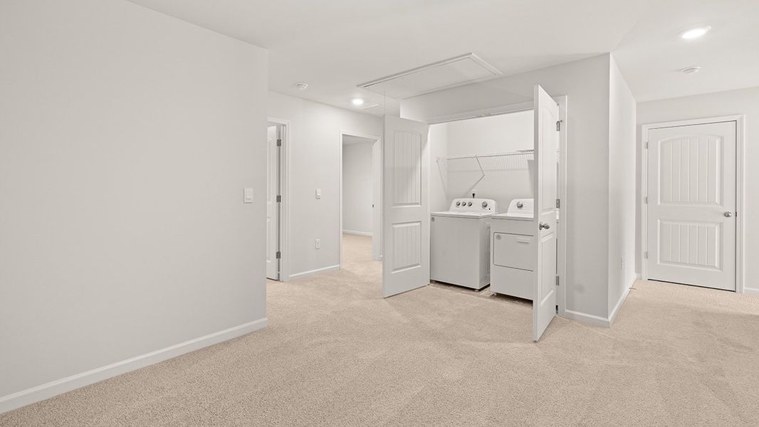 Spacious, unfurnished interior of a new home in Mountain Park, Dahlonega (Image 24).