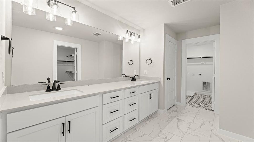 17. 1420 Clare - Bath (4) 17. 1420 Clare - Bath (4)