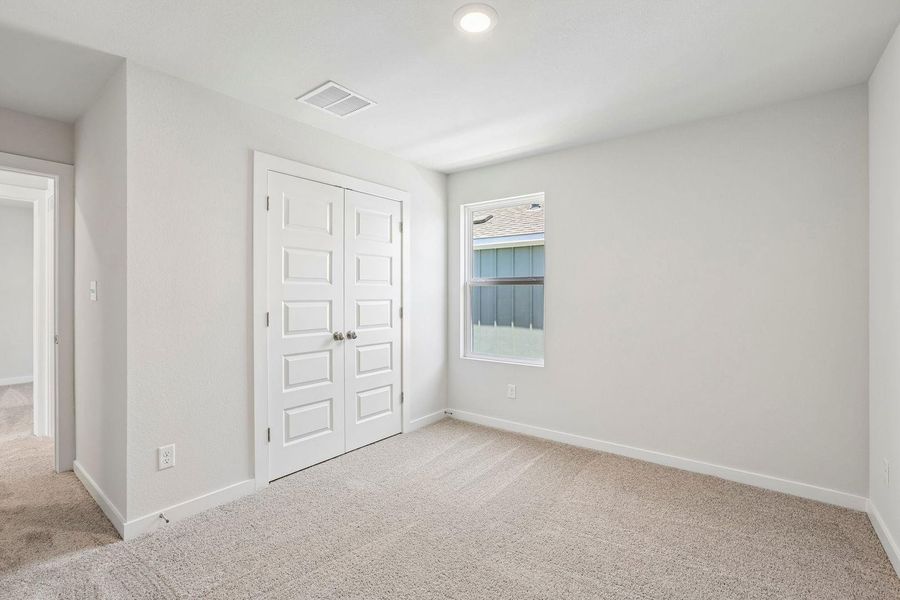 Spacious, unfurnished interior of a new home in Avery Centre, Round Rock (Image 27).