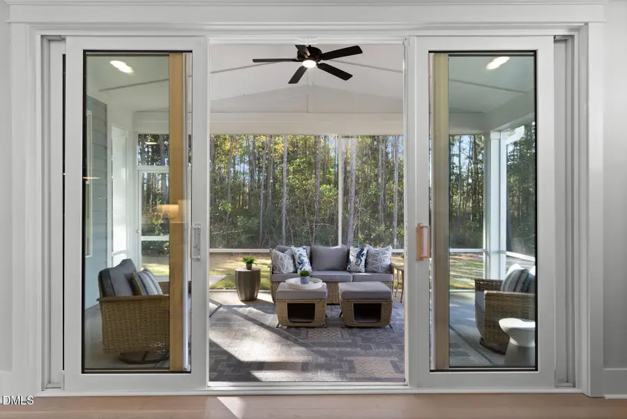 sliding door sliding door