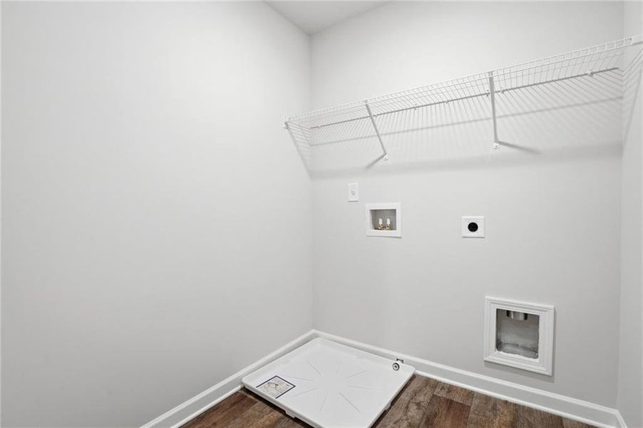 Spacious, unfurnished interior of a new home in Concord Oaks, Powder Springs (Image 23).