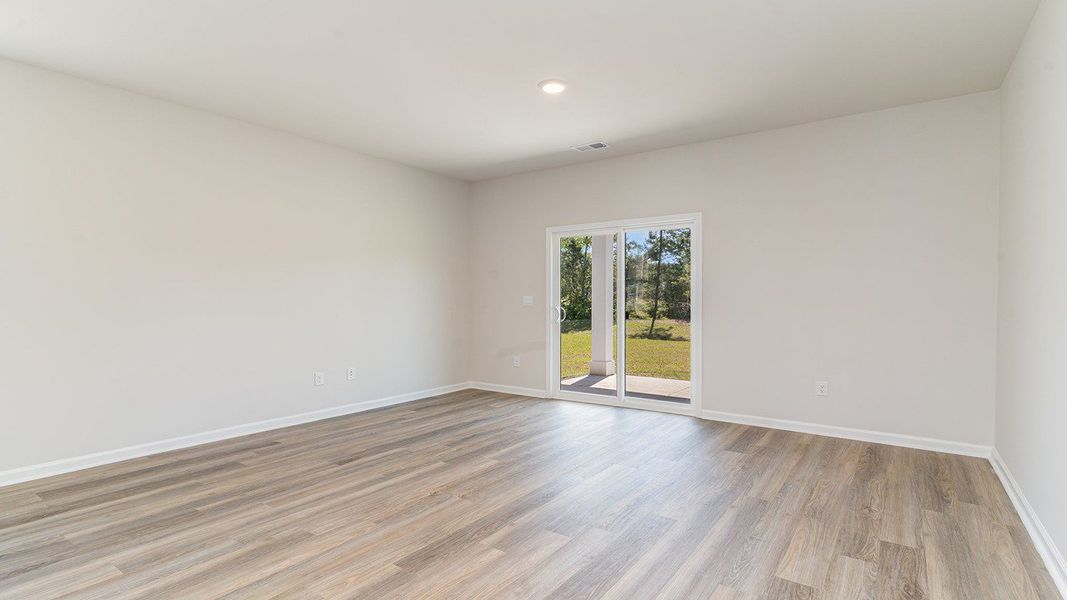 Representative unfurnished interior of a home built from the ROBIE by D.R. Horton in Sandridge Park, Little River (Image 10).