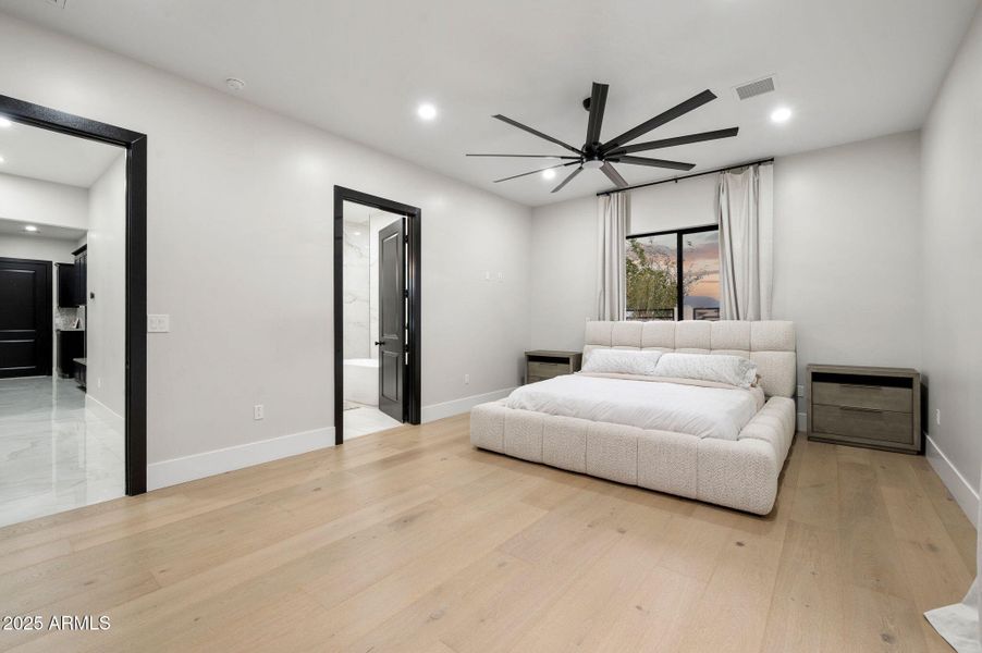 33-Primary Bedroom (2) 33-Primary Bedroom (2)