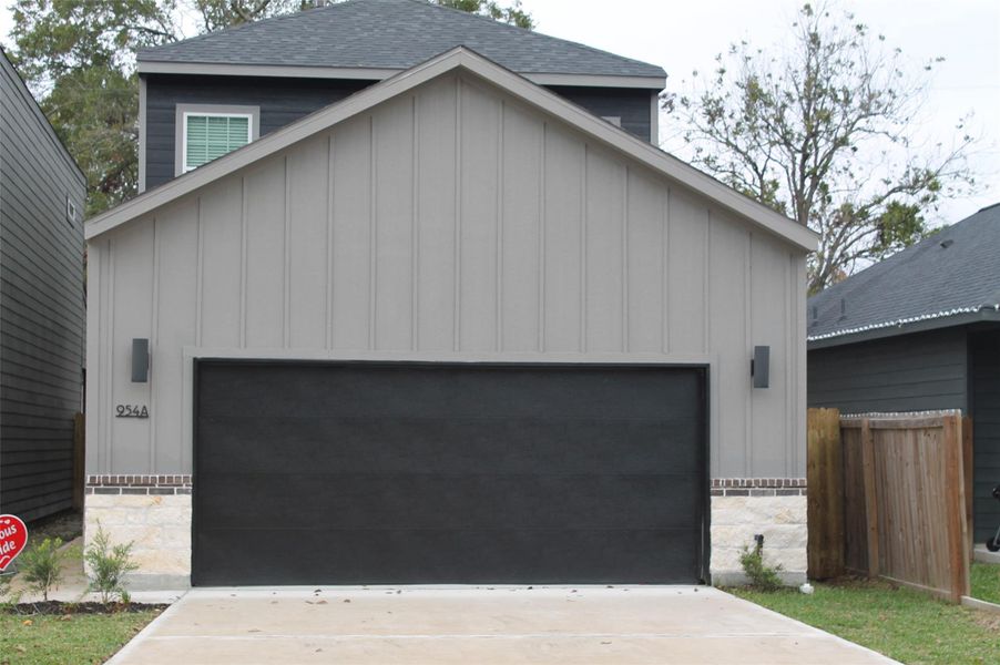 Front exterior of a new home in , Houston, TX, highlighting curb appeal (Image 20).