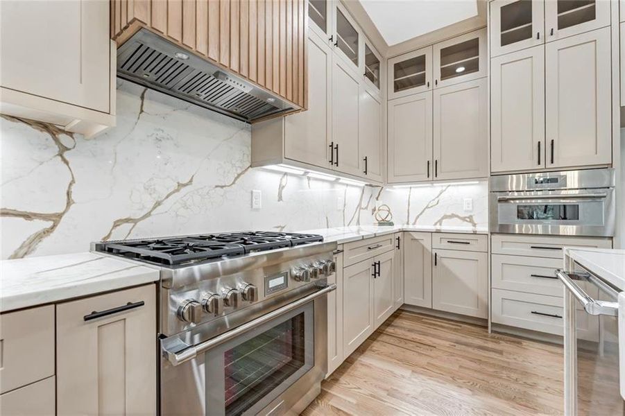 Furnished interior view inside a new home in , Buford (Image 20).