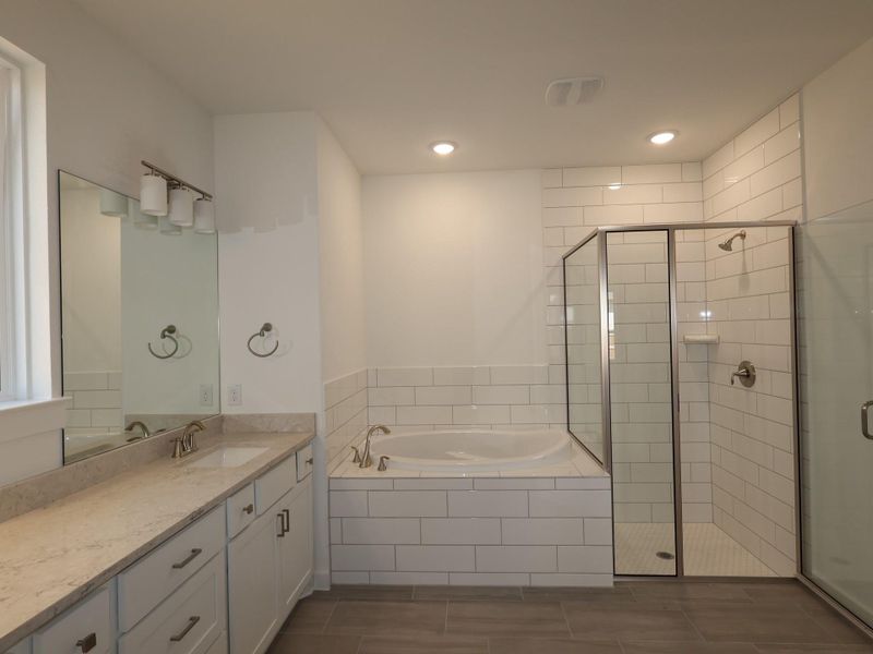 Furnished interior view inside a new home in Edgewood, Leander (Image 9). Furnished interior view inside a new home in Edgewood, Leander (Image 9).