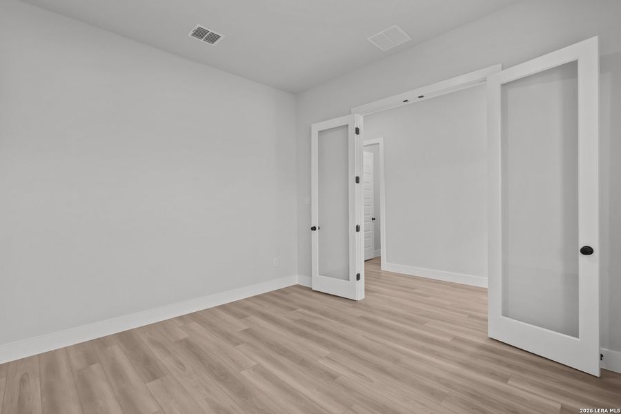 Spacious, unfurnished interior of a new home in Homestead, Schertz (Image 40).