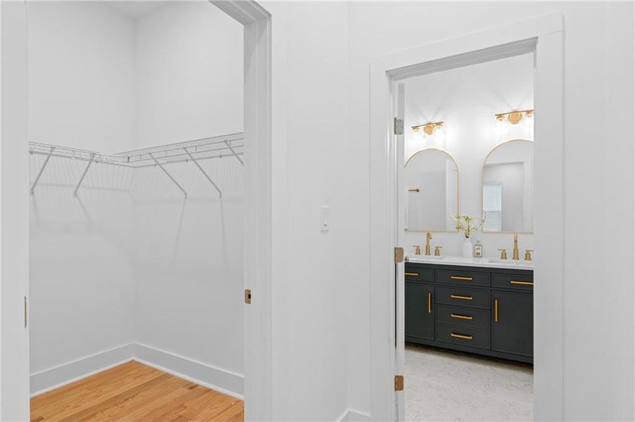 Spacious, unfurnished interior of a new home in , Atlanta (Image 35). Spacious, unfurnished interior of a new home in , Atlanta (Image 35).