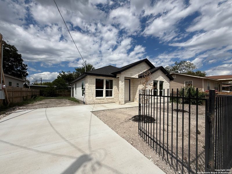 Image 35 of a home in . Image 35 of a home in .