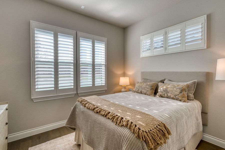 Furnished interior view inside a new home in , Horseshoe Bay (Image 18).