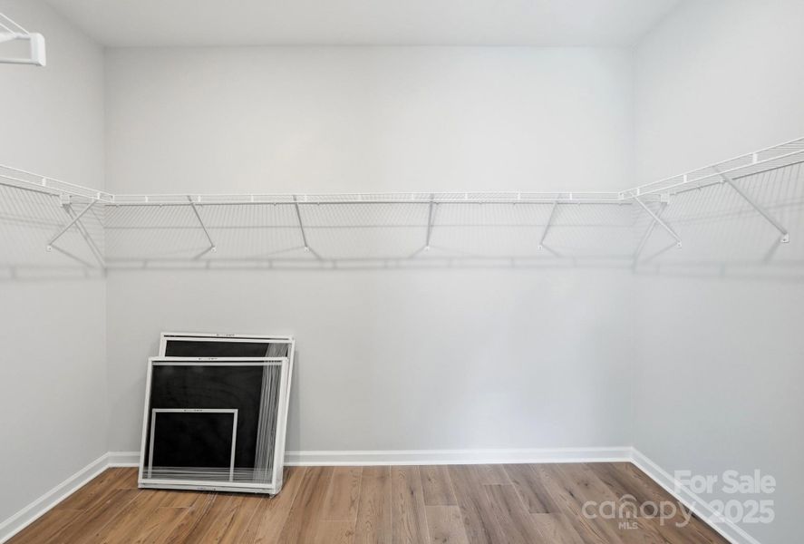 Walk-in Closet