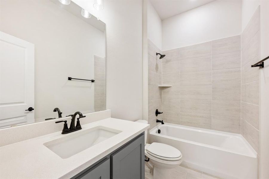 Furnished interior view inside a new home in ArrowBrooke, Aubrey (Image 12).