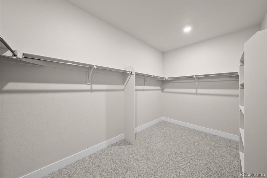 Spacious, unfurnished interior of a new home in Harmony at Sterling Ranch, Littleton (Image 28).