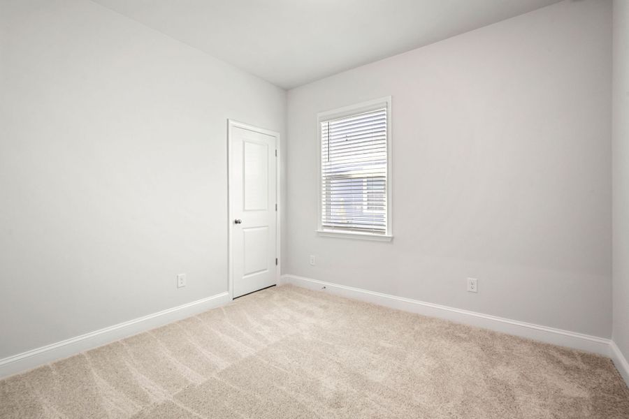 Spacious, unfurnished interior of a new home in Salem Bay, Beaufort (Image 21).