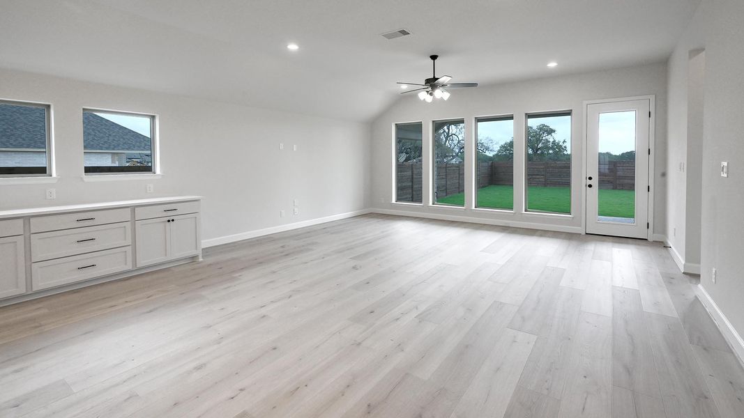 Spacious, unfurnished interior of a new home in Juniper Springs, Lockhart (Image 15).