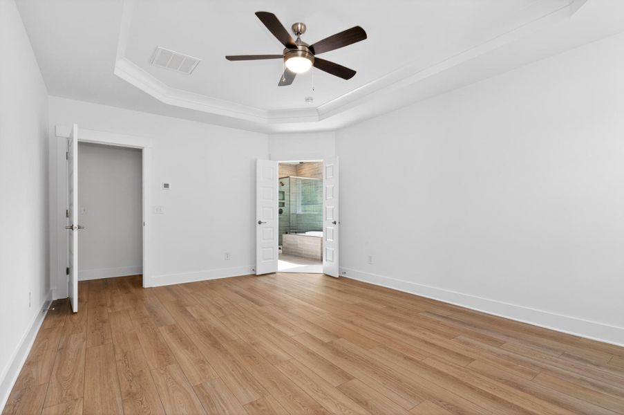 Spacious, unfurnished interior of a new home in The Village at Horse Creek, Graniteville (Image 14).