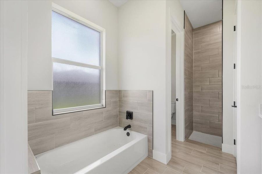 Furnished interior view inside a new home in , Lehigh Acres (Image 8).