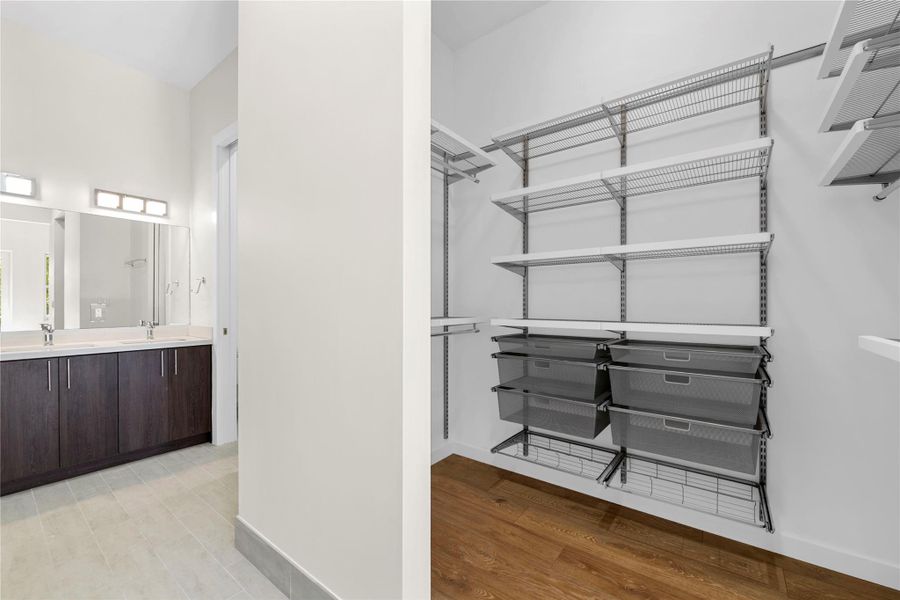 Image 27 of a home in .