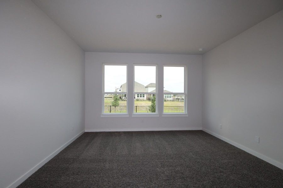 Spacious, unfurnished interior of a new home in Flora, Hutto (Image 11).