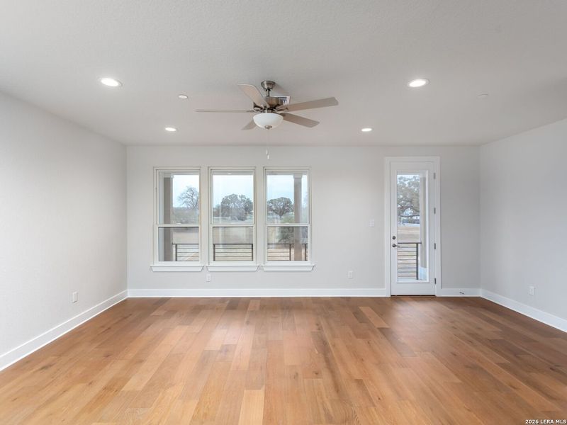 Spacious, unfurnished interior of a new home in , San Antonio (Image 18).