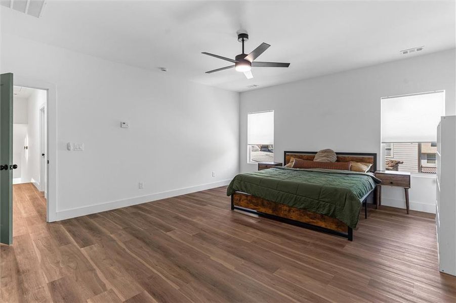 Furnished interior view inside a new home in , Atlanta (Image 61).