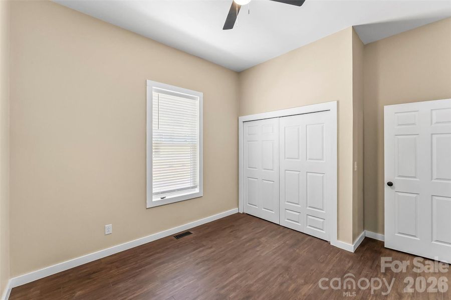 Spacious, unfurnished interior of a new home in , Lenoir (Image 14).
