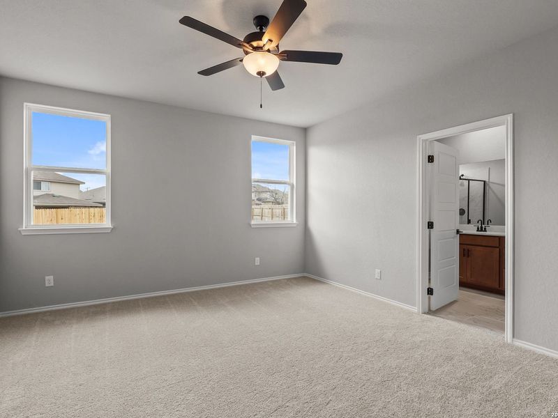Spacious, unfurnished interior of a new home in Horizon Pointe, Converse (Image 26).